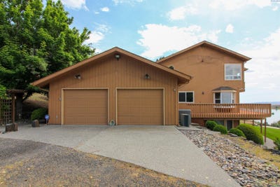 /international/us/2141-n-columbia-river-road-pasco-wa-110108169158/
