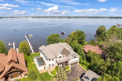 /international/us/22620-hayward-avenue-n-forest-lake-mn-110100420584/