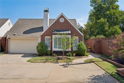 /international/us/8618-n-may-avenue-oklahoma-city-ok-110110378451/