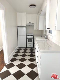 /international/us/1806-9th-st-santa-monica-ca-110106275078/