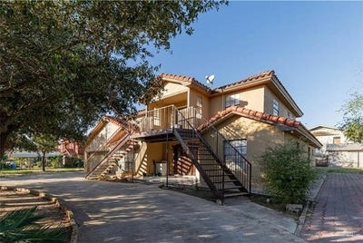 /international/us/933-e-4th-street-roma-tx-110107575724/