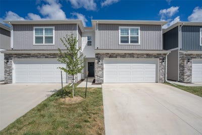 /international/us/325-juniper-drive-waukee-ia-110108580213/