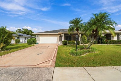 /international/us/1611-dower-way-sun-city-center-fl-110120552419/