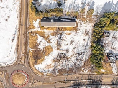 /international/us/905-120th-street-warren-twp-wi-110107483212/