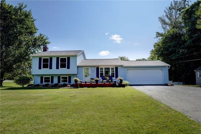 /international/us/2-mccleary-road-spencerport-ny-110109773314/