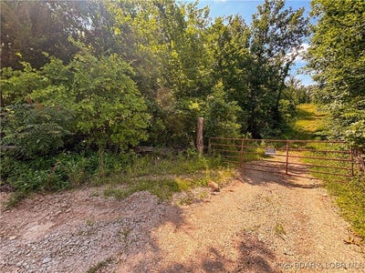 /international/us/tbd-ponder-slab-road-iberia-mo-110100507415/