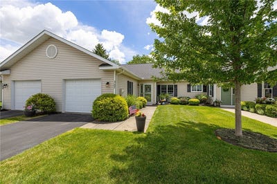 /international/us/307-walker-drive-canandaigua-ny-110109040473/