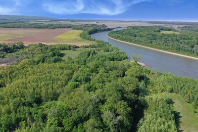 /international/us/001-arm-lake-road-bradford-ar-110107604797/