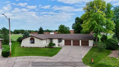 /international/us/2805-kingston-circle-grand-island-ne-110108341094/