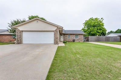 /international/us/817-se-9th-street-moore-ok-110108426600/