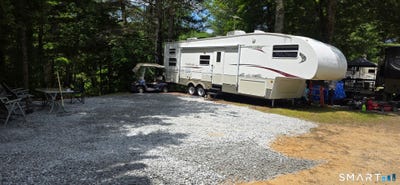 /international/us/8-south-street-stafford-ct-110108678333/