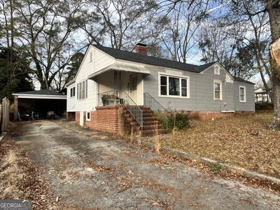 /international/us/109-schaefer-court-toccoa-ga-110103977959/