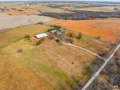 /international/us/144-n-1150-road-berryton-ks-110103670426/