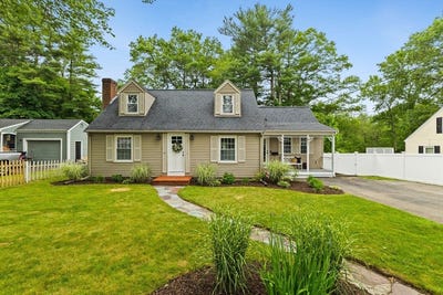 /international/us/45-s-elm-st-west-bridgewater-ma-110100340372/