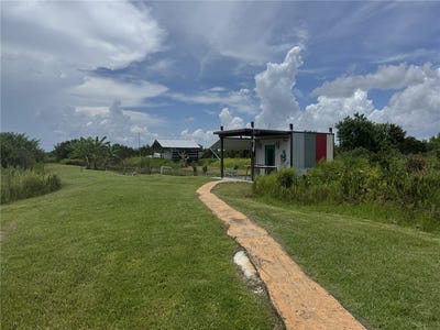 /international/us/15050-115th-street-fellsmere-fl-110101178756/?lang=en
