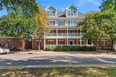 /international/us/47-miles-cary-mews-hampton-va-110120797725/