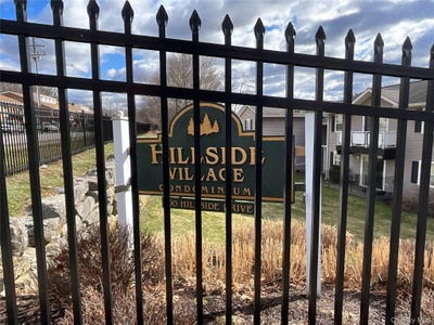 /international/us/100-hillside-drive-middletown-ny-110106432070/