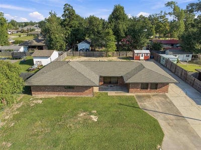 /international/us/3808-maplewood-drive-sulphur-la-110110404276/