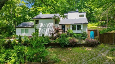 /international/us/62-old-sylvan-lake-hopewell-junction-ny-110108582104/