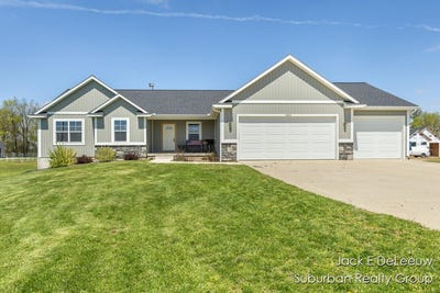 /international/us/12840-ridgedale-drive-allendale-mi-110099266567/