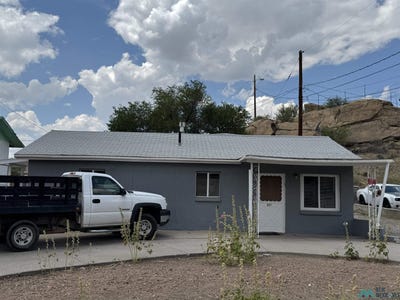 /international/us/621-n-third-street-gallup-nm-110100985798/