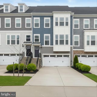 /international/us/304-sweetbay-rd-essex-md-110120462202/