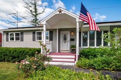 /international/us/46-coakley-road-portsmouth-nh-110108931093/