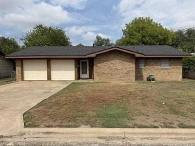/international/us/310-otte-st-brady-tx-110120060374/