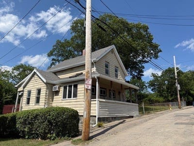 /international/us/115-town-hill-st-quincy-ma-110100381879/