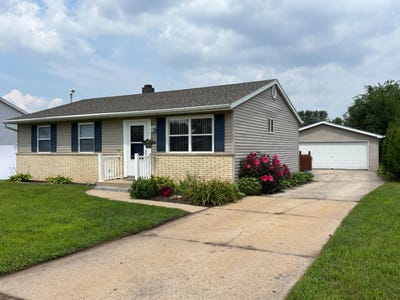 /international/us/266-liberty-machesney-park-il-110101395756/
