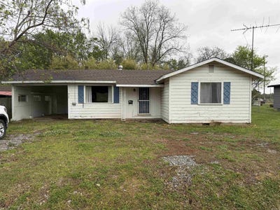 /international/us/916-north-st-clarendon-ar-110107002074/