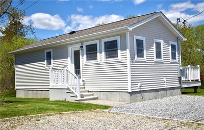 /international/us/64-burnside-avenue-narragansett-ri-110099300456/