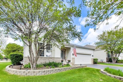 /international/us/2660-chesire-court-west-dundee-il-110108640456/