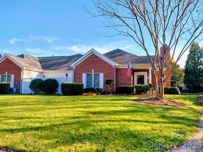 /international/us/8515-kilty-court-charlotte-nc-110105642337/