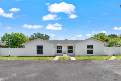 /international/us/4498-nw-2nd-avenue-boca-raton-fl-110099443975/