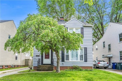 /international/us/9205-beech-avenue-brooklyn-oh-110108177575/