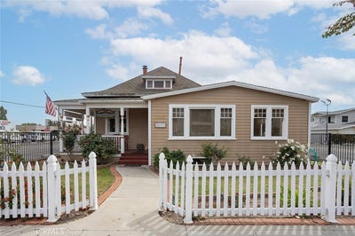 /international/us/206-w-wilshire-fullerton-ca-110106922601/