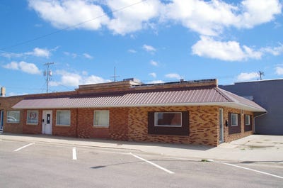 /international/us/302-s-9th-ave-broken-bow-ne-110100624021/