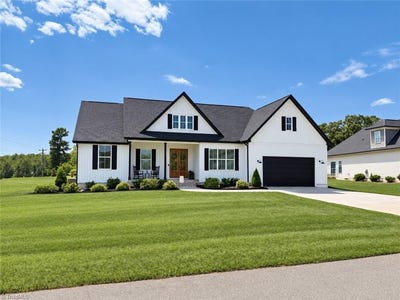 /international/us/116-providence-trail-madison-nc-110119468575/