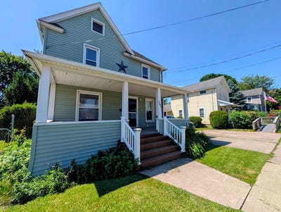 /international/us/101-lake-st-sayre-pa-110108735108/