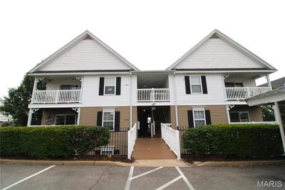 /international/us/13300-spring-creek-lane-o-fallon-mo-110108723359/