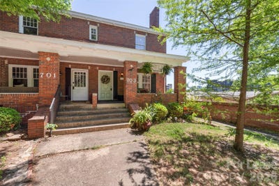 /international/us/703-s-summit-avenue-charlotte-nc-110107554429/