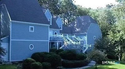 /international/us/113-old-pond-lane-norwich-ct-110107575183/