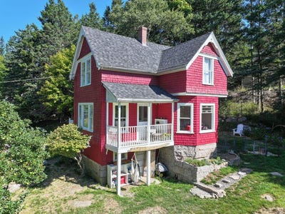 /international/us/9-cottage-lane-stonington-me-110119988444/