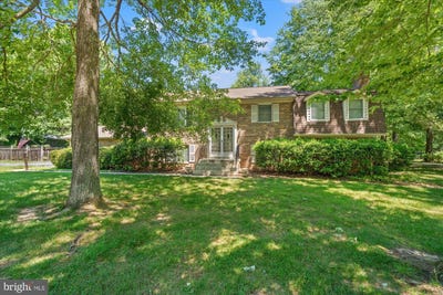 /international/us/8620-norman-drive-white-plains-md-110108577185/