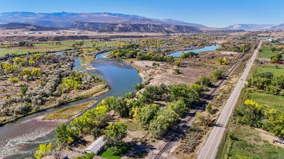 /international/us/30412-highway-6-24-silt-co-110106783022/