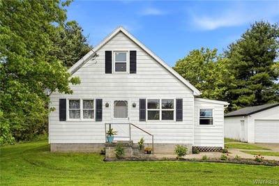/international/us/910-girdle-road-east-aurora-ny-110108219636/