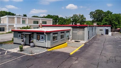 /international/us/10-industrial-road-cumberland-ri-110100417694/?lang=zh-tw