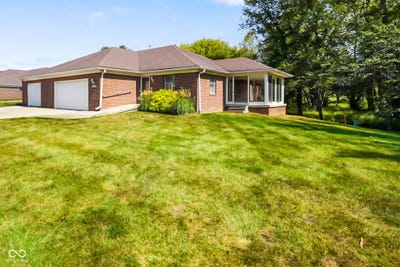 /international/us/11765-civic-circle-mooresville-in-110109330918/
