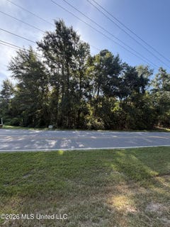 /international/us/8120-daisy-vestry-road-biloxi-ms-110110366257/